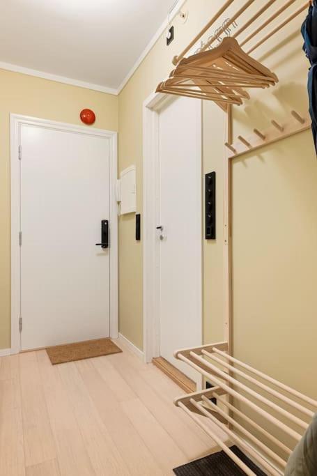 Fresh Studio Apartment, A Short Walk From Bryggen Bergen Exterior foto